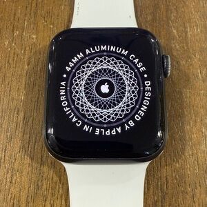 Apple Watch SE Smart Watch black 44mm LOCKED FOR PARTS